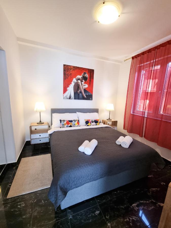 Apartments Paradiso Пула Екстериор снимка